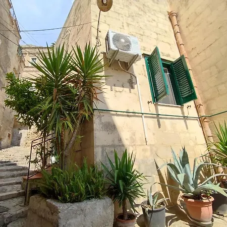 Nei Sassi Da Nino Oda ve Kahvaltı Matera